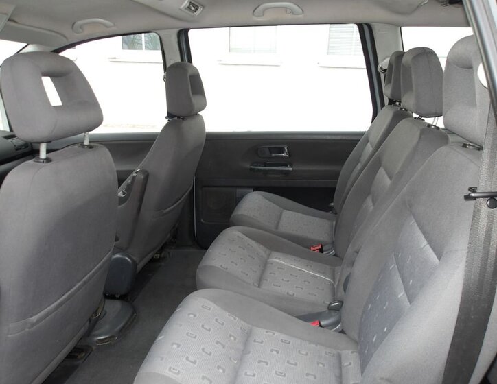 Volkswagen Sharan Kombi 1,9 l 85 kw