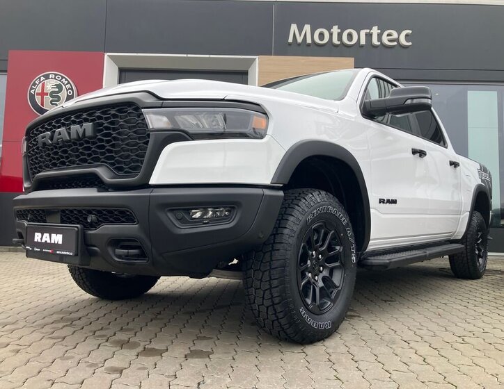 Dodge RAM Pick-up 3,0 l 313 kw