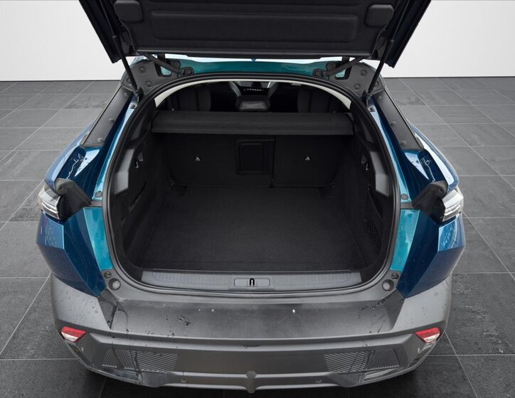 Peugeot 408 Liftback 1,2 l 96 kw