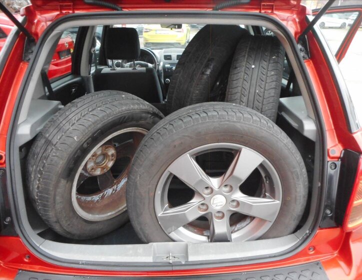 Suzuki SX4 Hatchback 1,6 l 88 kw