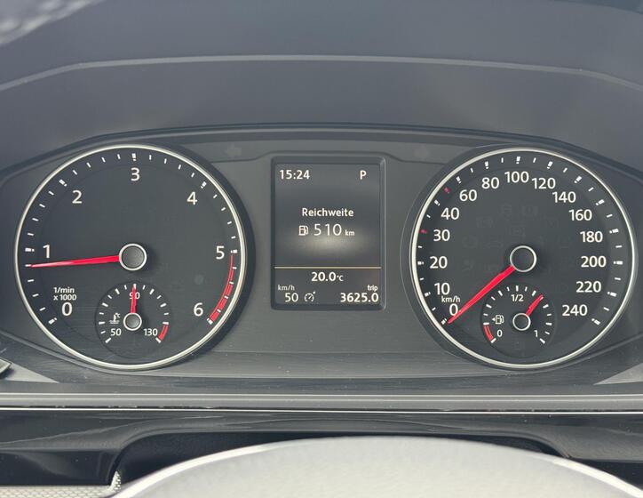 Volkswagen Multivan 27