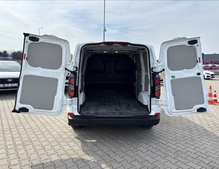 Ford Transit Custom Skříň 2,0 l 100 kw