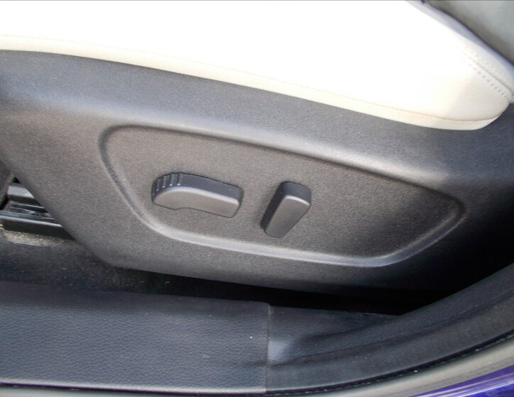 Nissan Qashqai SUV / Terénní 1,6 l 120 kw