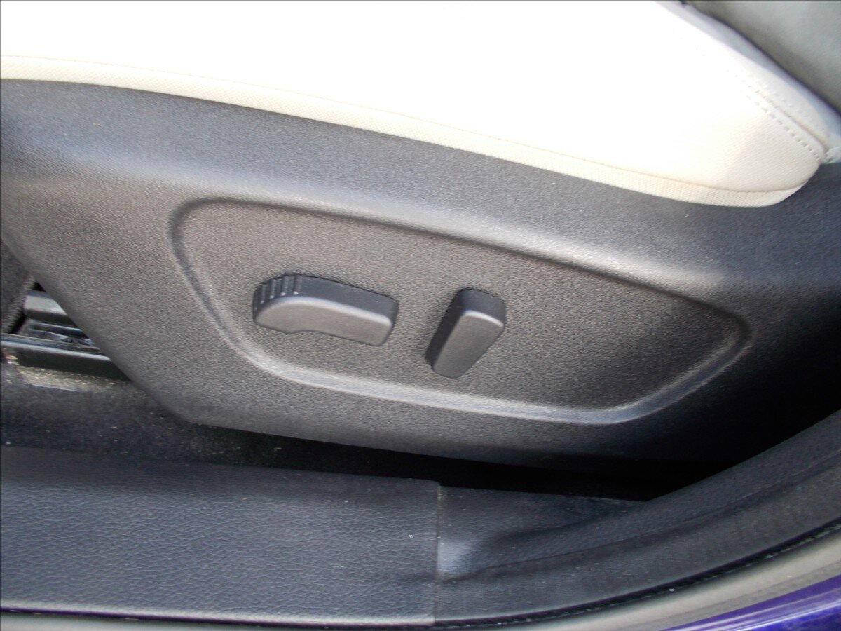 Nissan Qashqai SUV / Terénní 1,6 l 120 kw