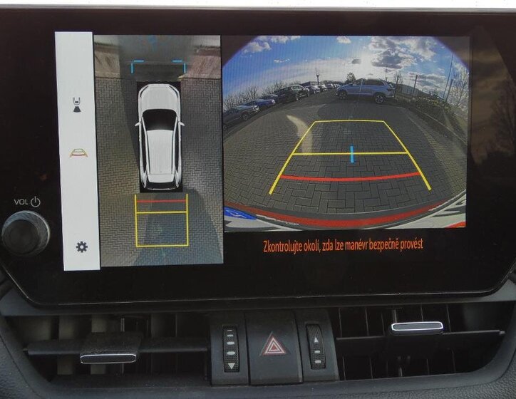 Toyota RAV4 SUV / Terénní 2,5 l 131 kw