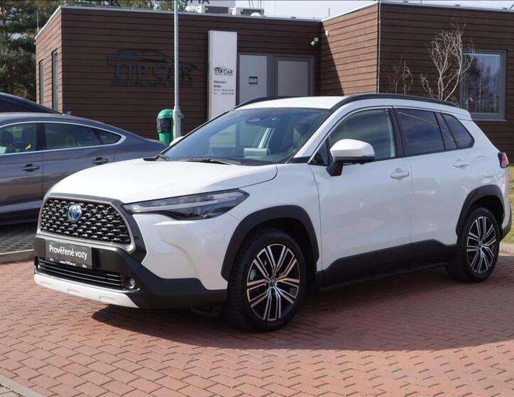 Toyota Corolla Cross 1