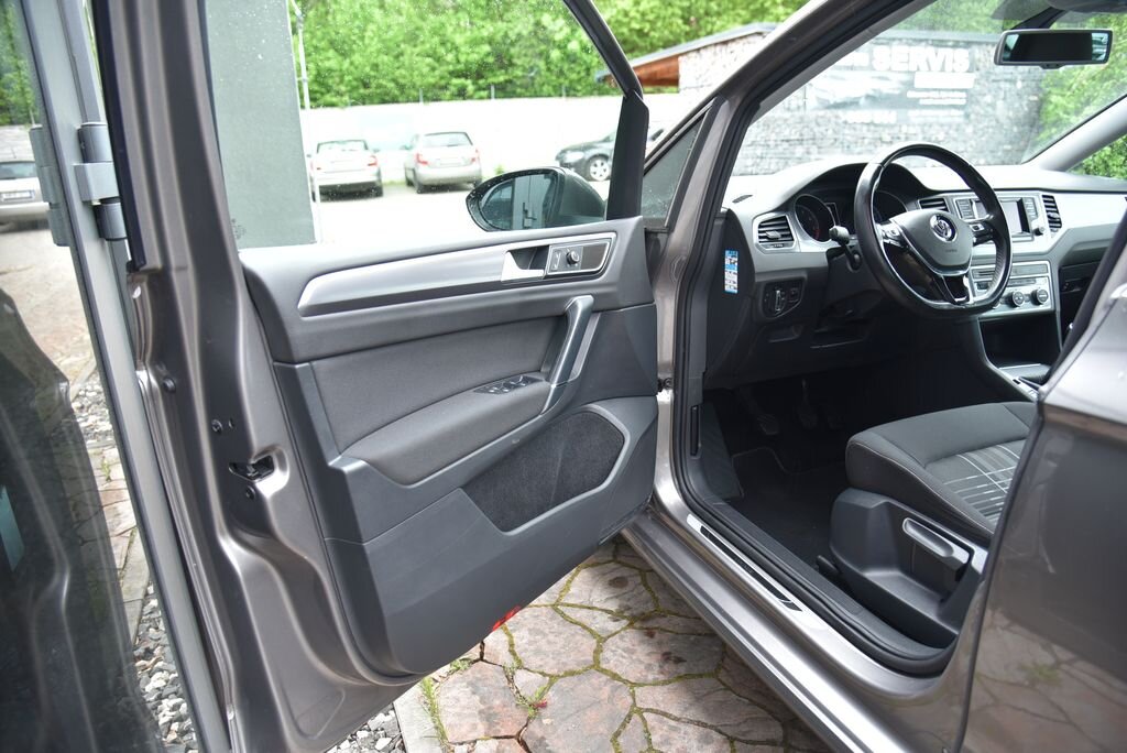 Volkswagen Golf Sportsvan MPV 1,2 l 81 kw