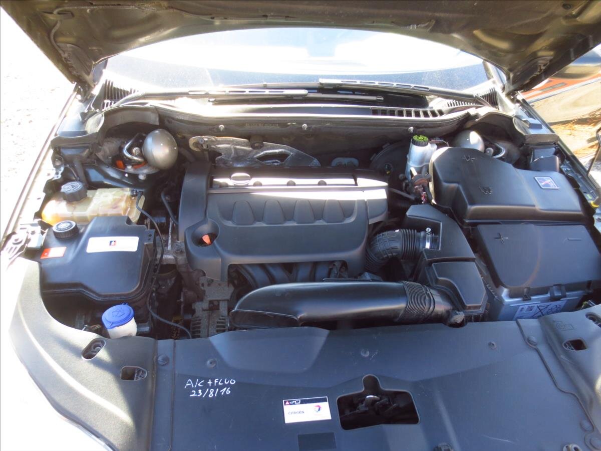 Citroën C5 Sedan / Limuzína 2,0 l 103 kw