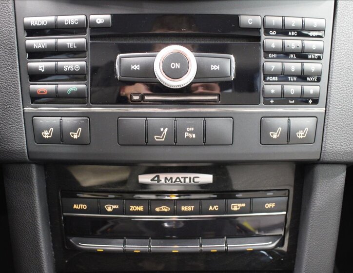 Mercedes-Benz Třídy E Sedan 3,0 l 170 kw