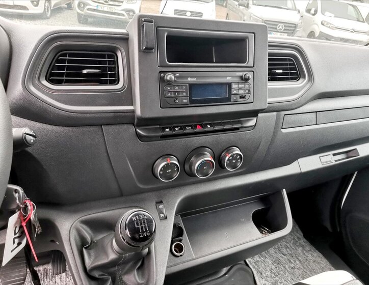 Renault Master Valník 2,3 l 120 kw
