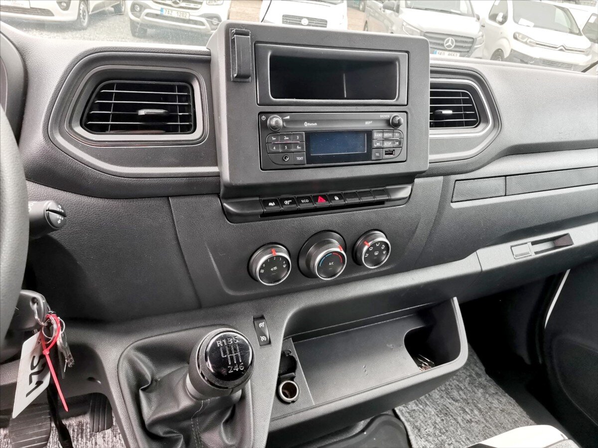 Renault Master Valník 2,3 l 120 kw