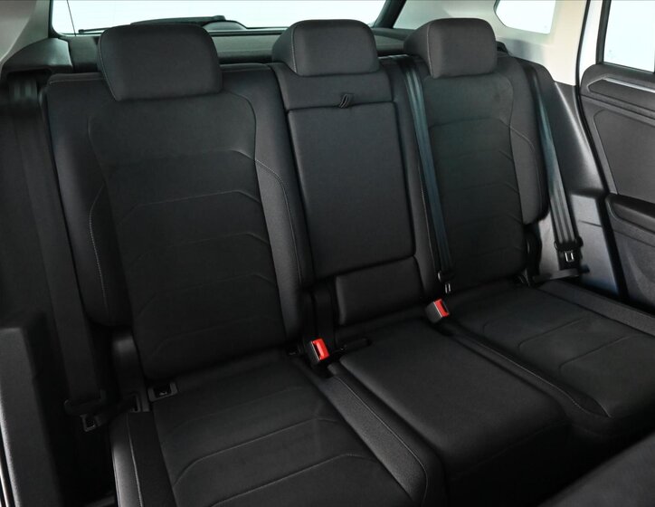 Volkswagen Tiguan 29