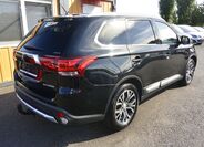 Mitsubishi Outlander 5
