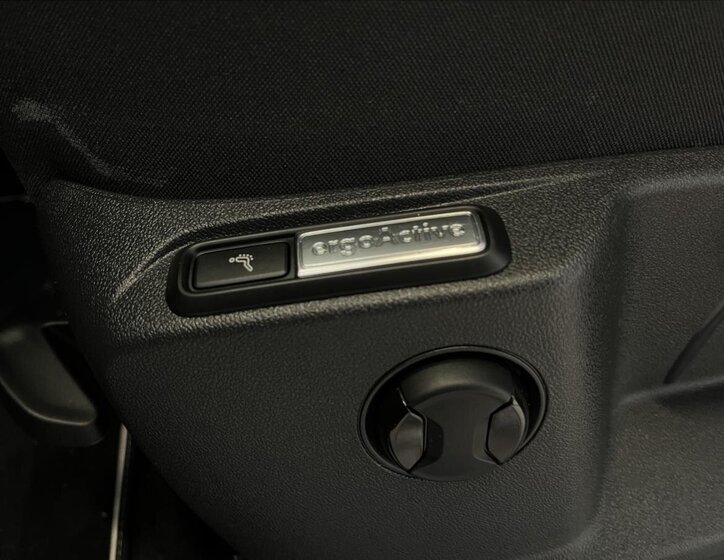 Volkswagen Tiguan SUV / Terénní 2,0 l 110 kw