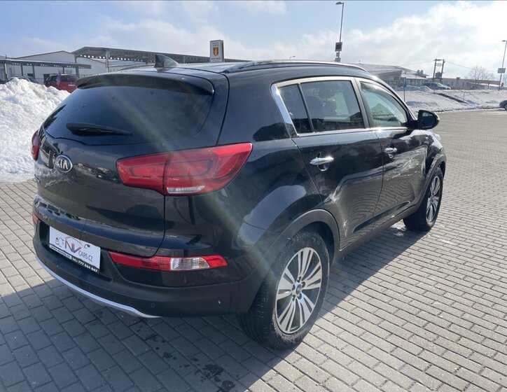KIA Sportage SUV 2,0 l 135 kw