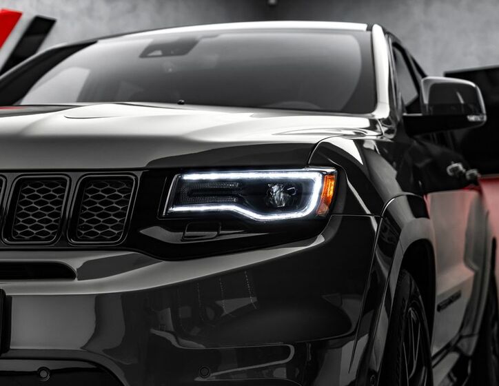 Jeep Grand Cherokee 8