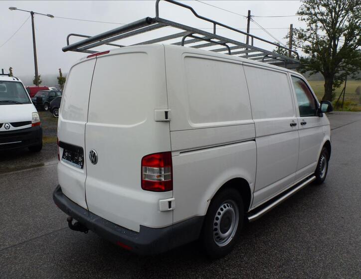 Volkswagen Transporter 9