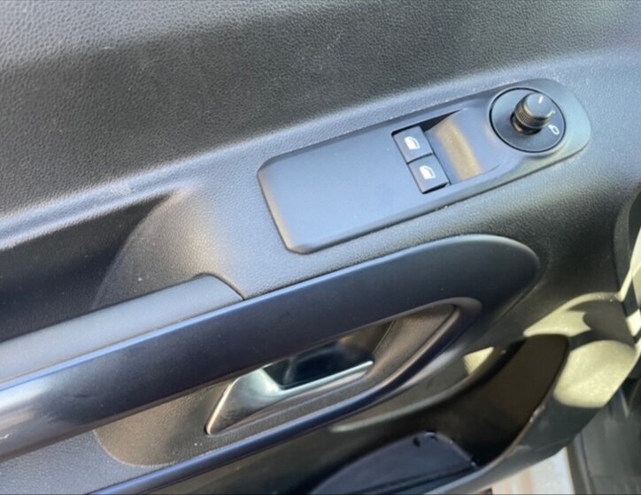 Peugeot Ostatní Kombi 1,5 l 96 kw