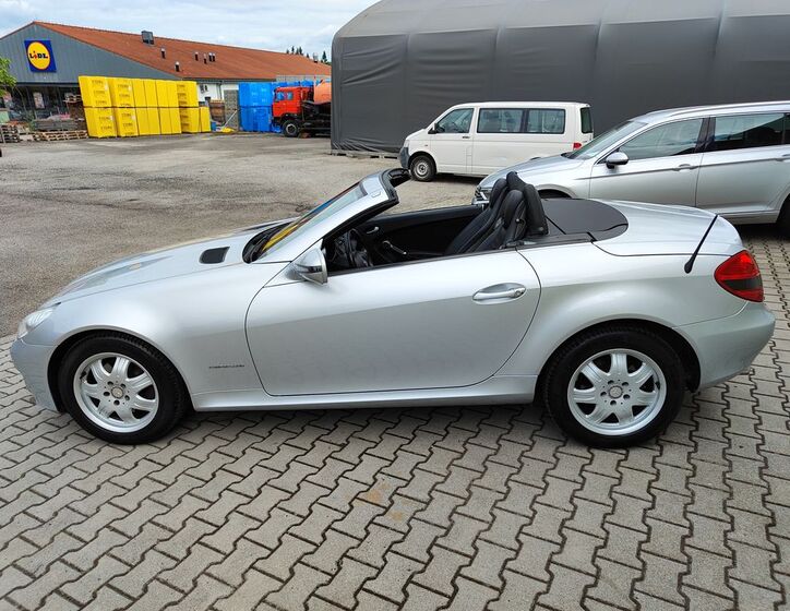 Mercedes-Benz SLK 10