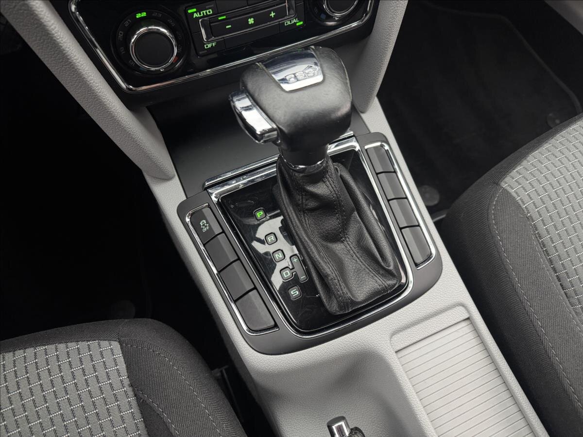 Škoda Superb Kombi 2,0 l 103 kw