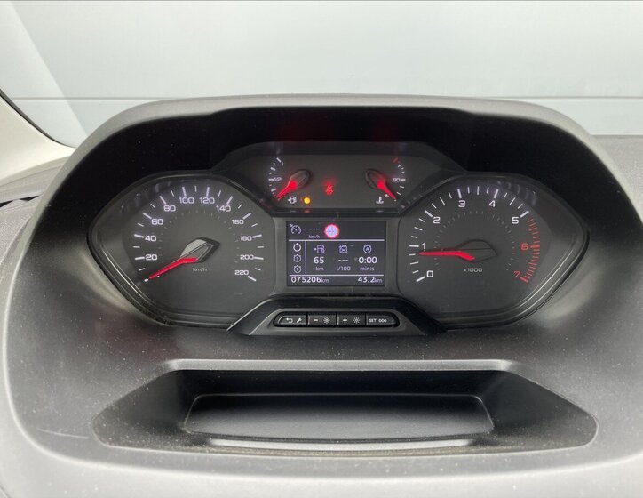 Peugeot Rifter Sedan / Limuzína 1,5 l 75 kw