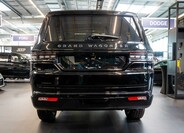 Jeep Grand Wagoneer 4