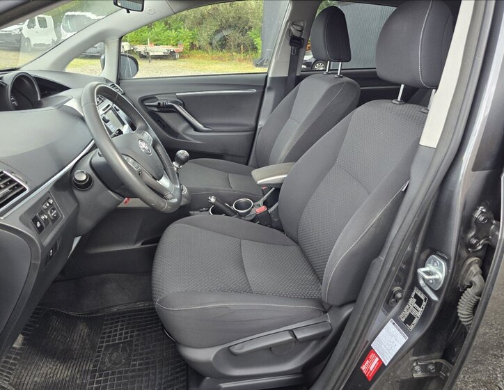 Toyota Verso MPV 1,6 l 97 kw