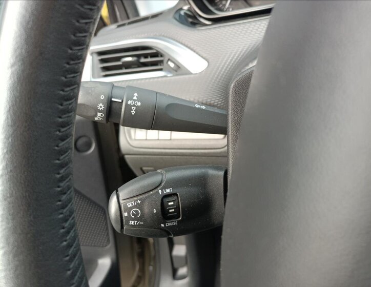 Peugeot 2008 21