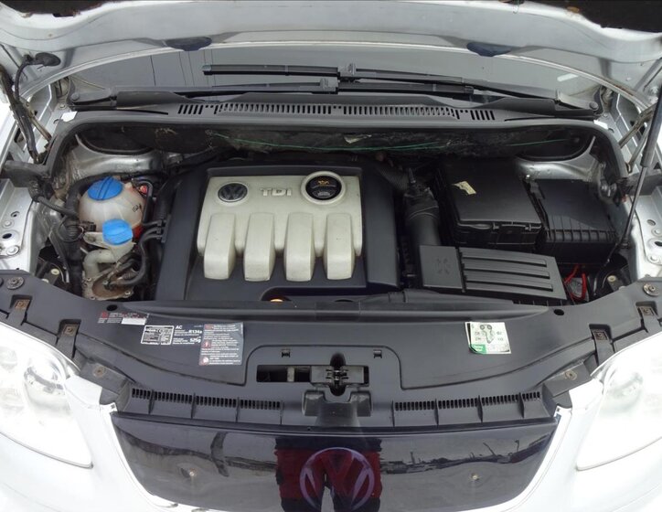 Volkswagen Touran Kombi 1,9 l 77 kw