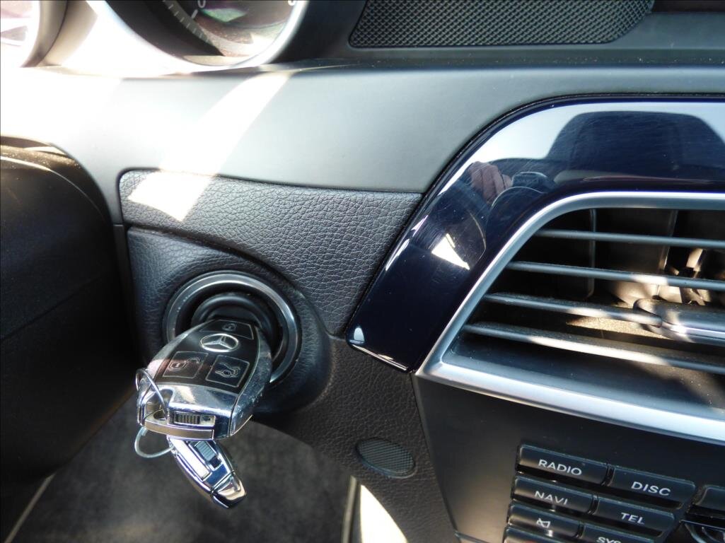 Mercedes-Benz Třídy C Sedan / Limuzína 2,1 l 88 kw