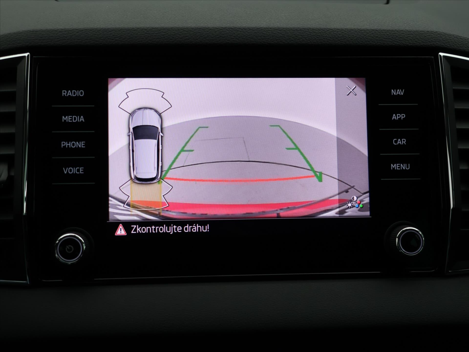 Škoda Karoq SUV / Terénní 2,0 l 85 kw