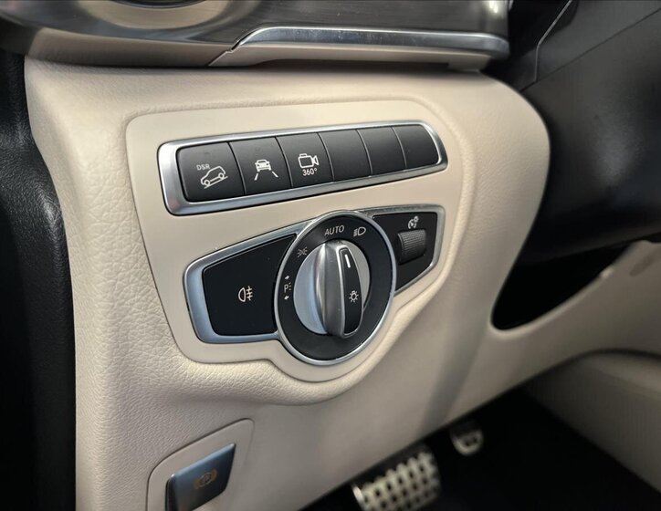 Mercedes-Benz Třídy V MPV 2,0 l 174 kw