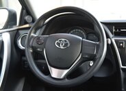 Toyota Auris 24