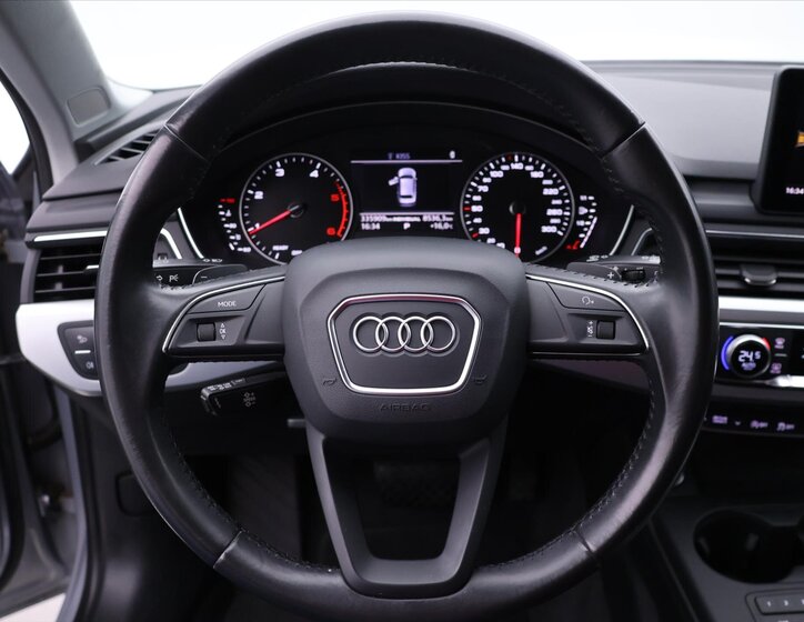 Audi A4 Kombi 2,0 l 140 kw