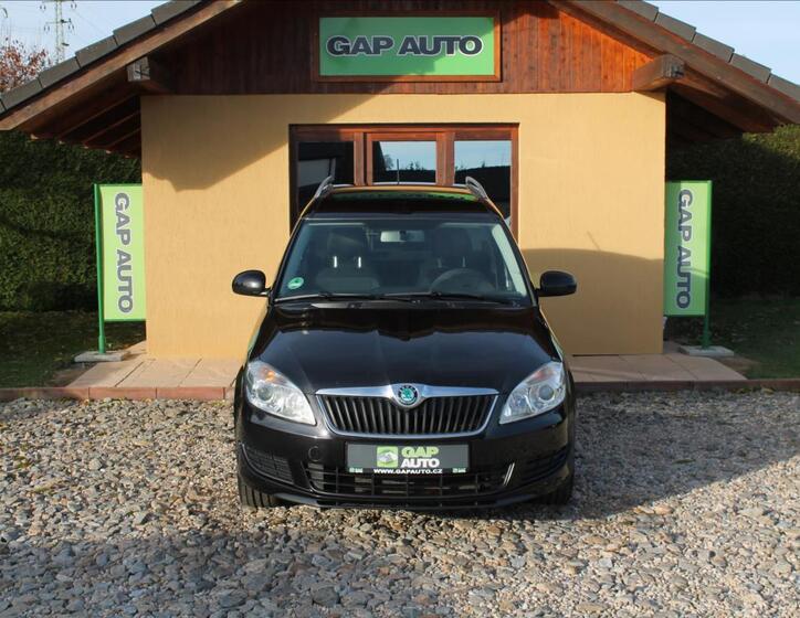 Škoda Roomster 2