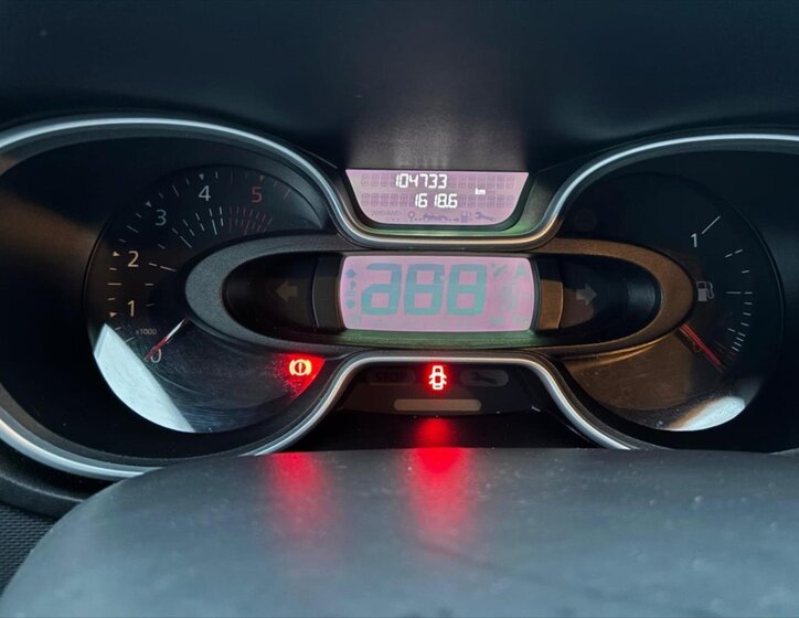 Renault Trafic Skříň 2,0 l 107 kw