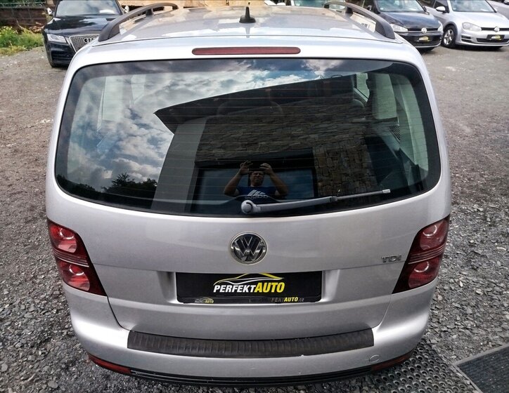 Volkswagen Touran MPV 1,9 l 77 kw