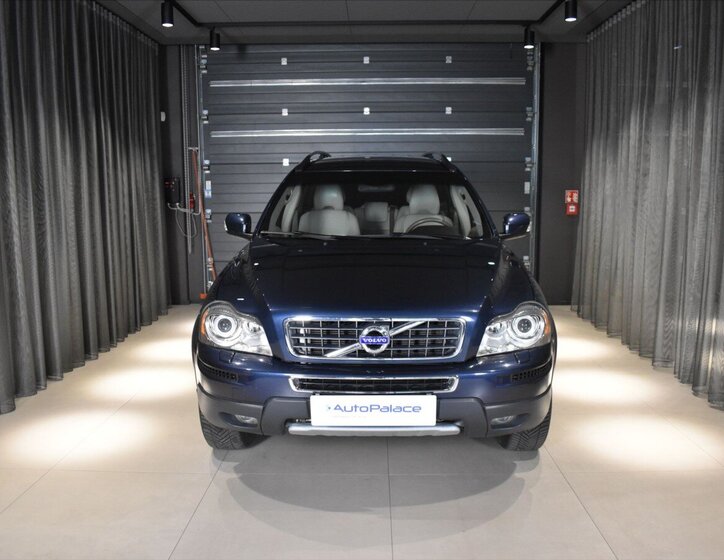 Volvo XC90 SUV / Terénní 2,4 l 147 kw