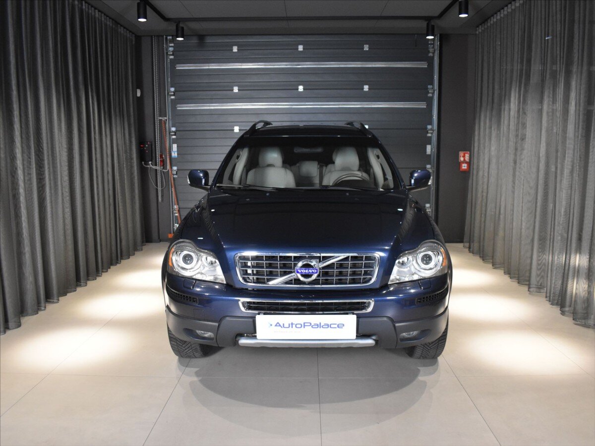 Volvo XC90 SUV / Terénní 2,4 l 147 kw