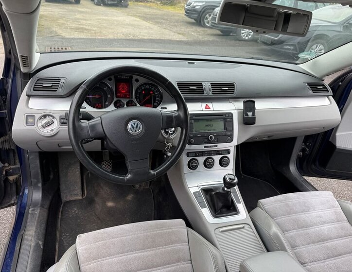 Volkswagen Passat Kombi 2,0 l 103 kw