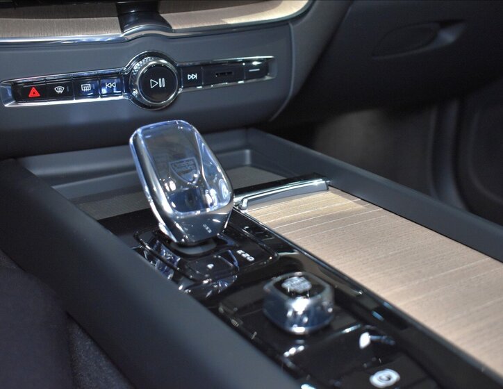 Volvo XC60 SUV / Terénní 2,0 l 257 kw