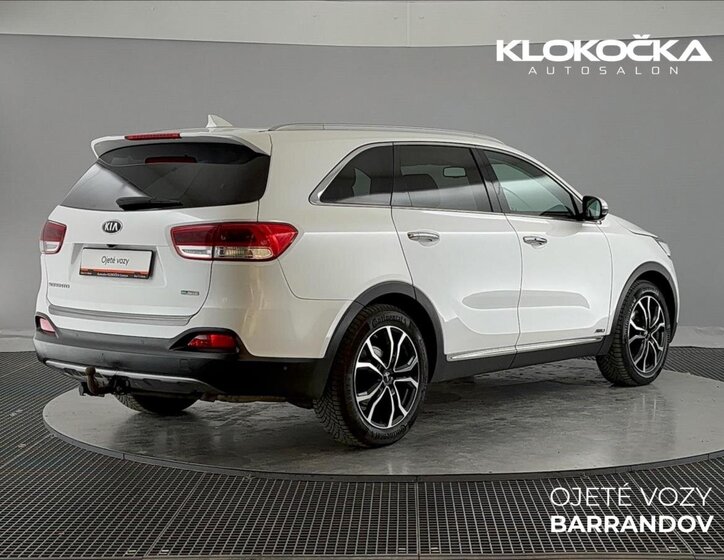 KIA Sorento SUV / Terénní 2,2 l 147 kw