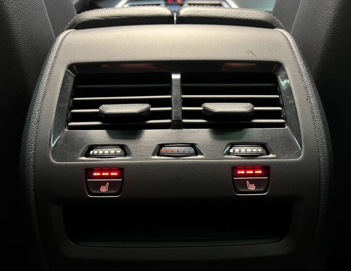 BMW X5 SUV / Terénní 4,4 l 457 kw