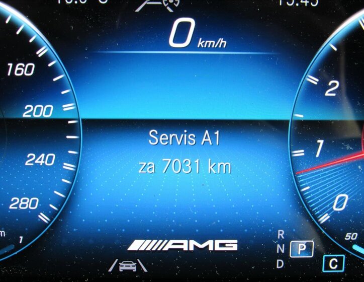 Mercedes-Benz GLB Kombi 2,0 l 225 kw