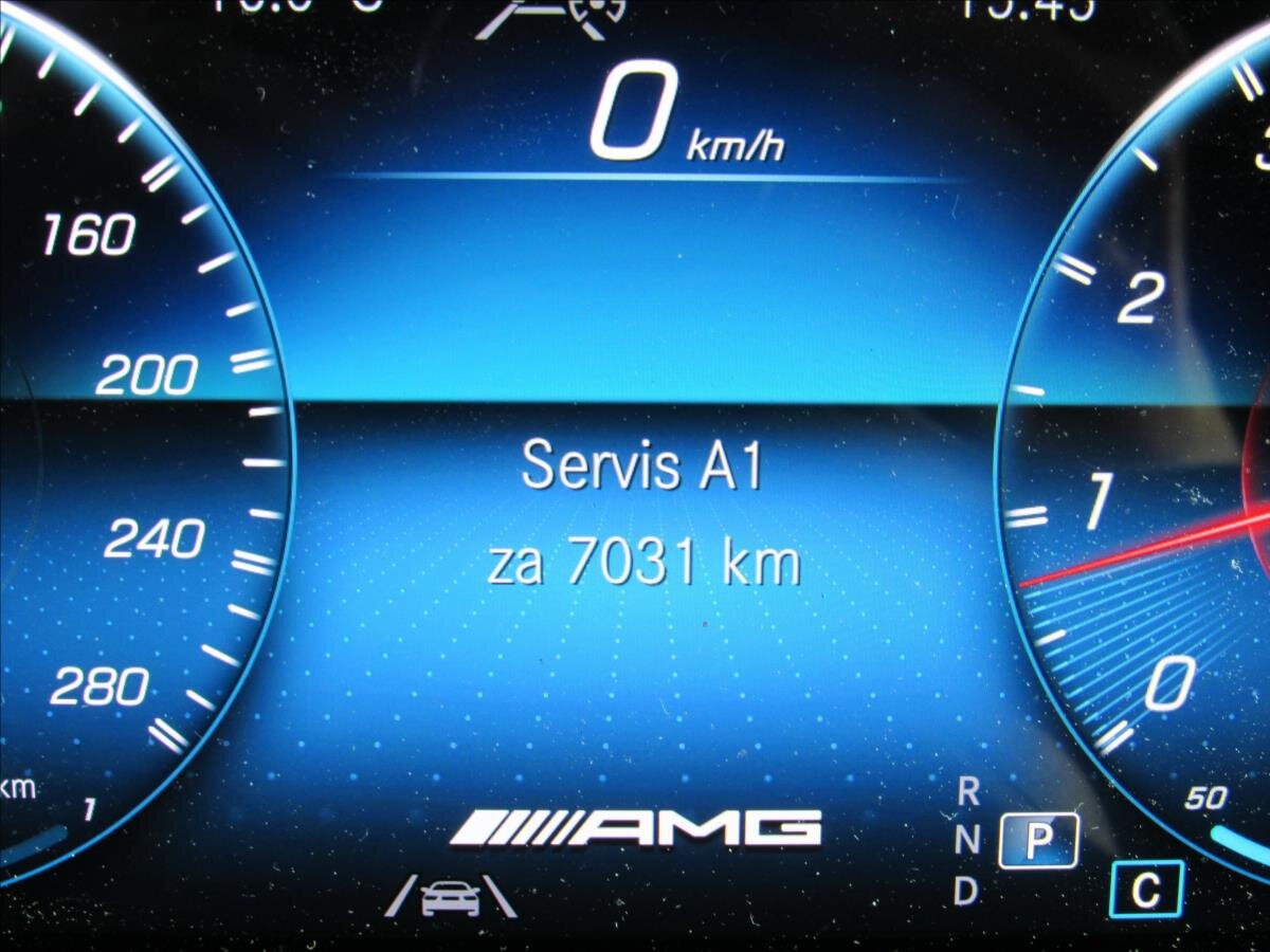 Mercedes-Benz GLB Kombi 2,0 l 225 kw