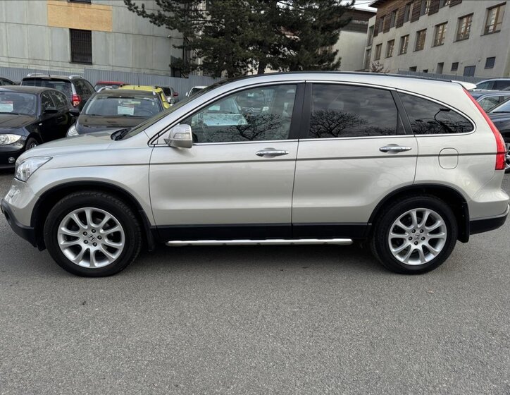 Honda CR-V SUV / Terénní 2,0 l 110 kw
