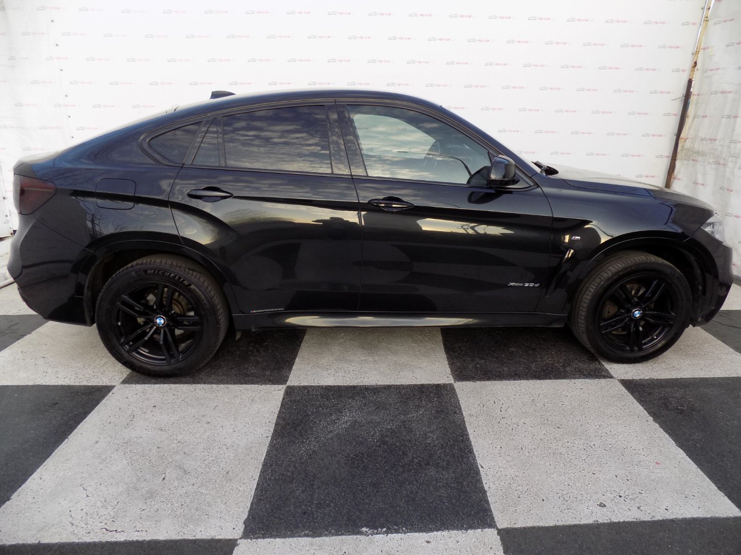 BMW X6 SUV / Terénní 3,0 l 190 kw