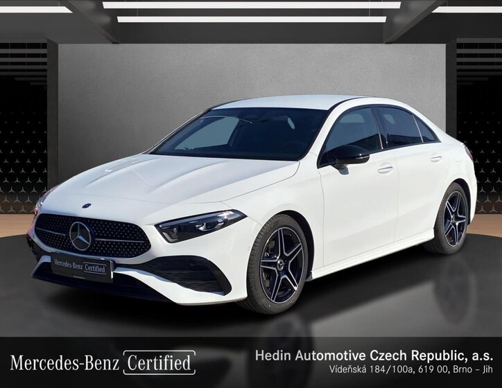 Mercedes-Benz Třídy A Sedan / Limuzína 1,3 l 120 kw