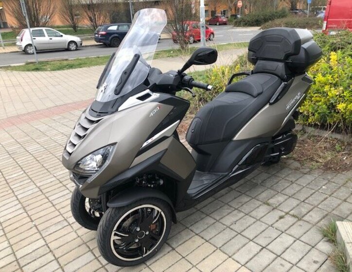 Peugeot Ostatní Kabriolet 400,0 26 kw