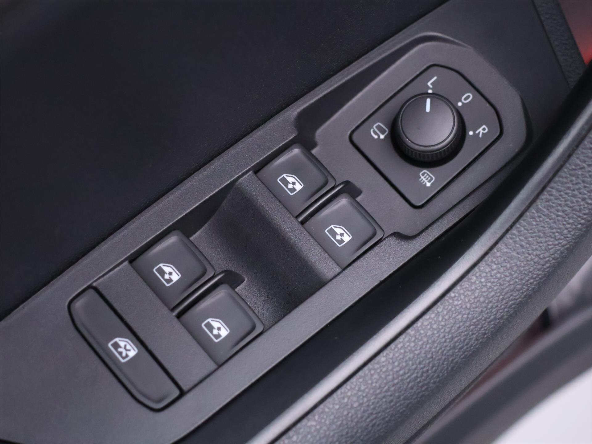 Škoda Karoq SUV / Terénní 2,0 l 110 kw